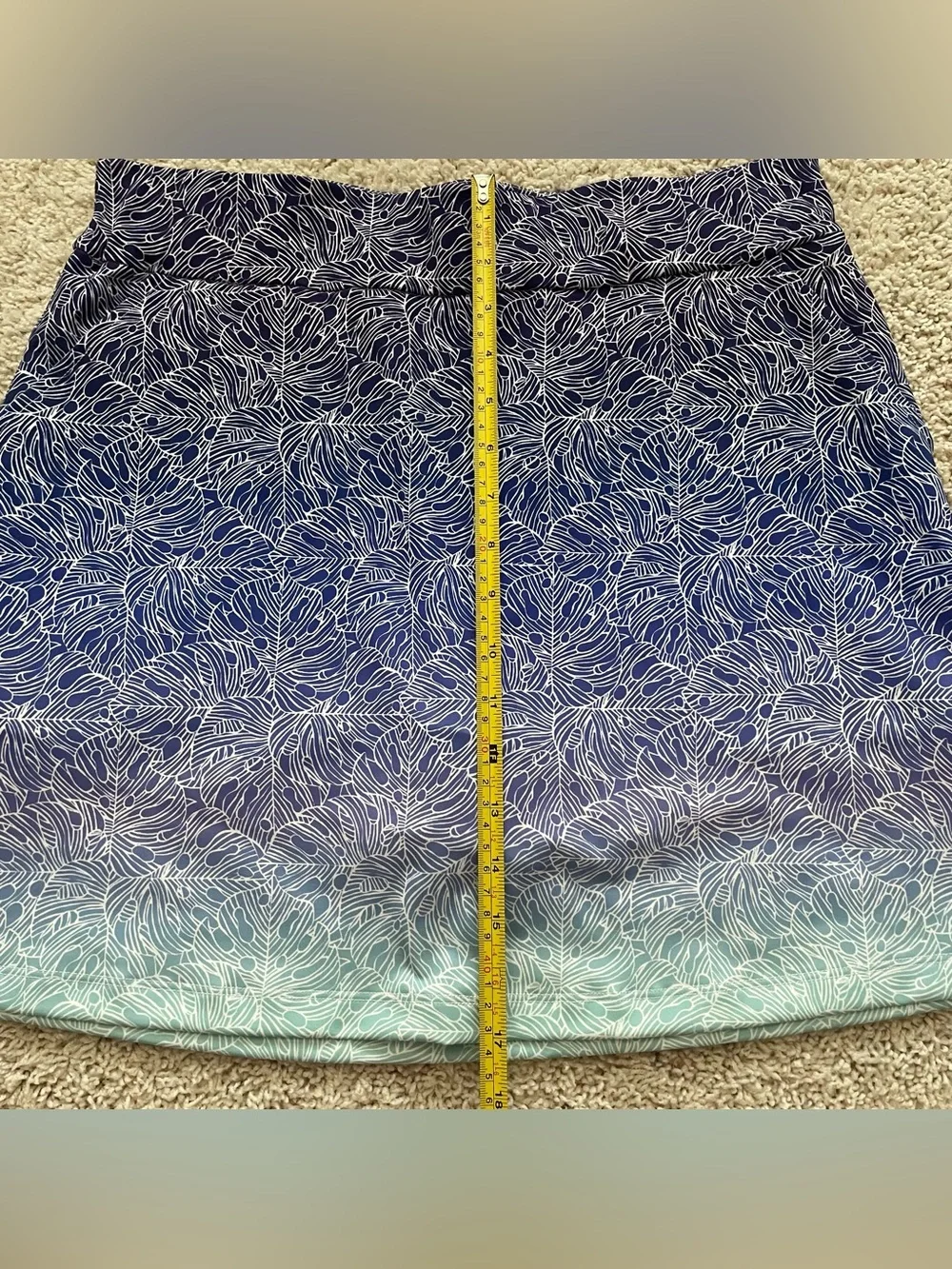 Vineyard Vines Navy and Aqua Performance Skort with White Leaf Print